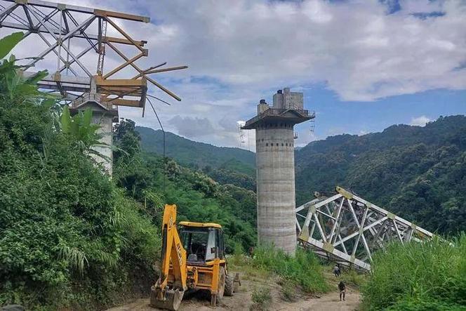 澳门研究生论坛和四川铁路桥发生垮塌与四川铁路桥发生垮塌事故