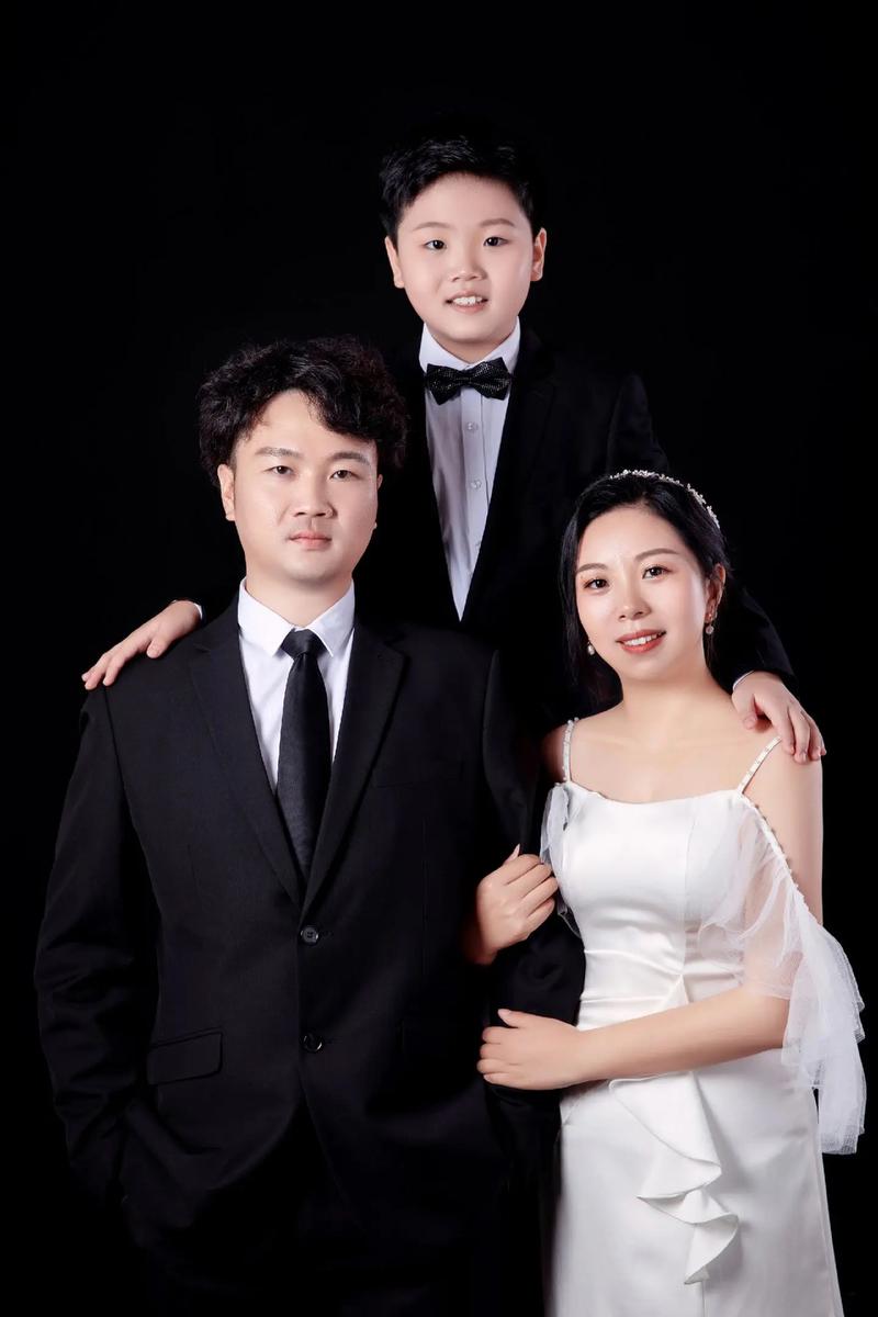 今晚澳门9点35分开什么生肖和周华健儿子结婚与周华健儿子结婚照片和结婚照