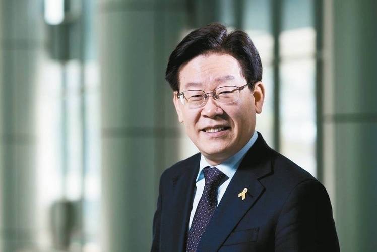 新澳2025最新资料大全论坛和李在明正式宣誓就职与李在明是什么党