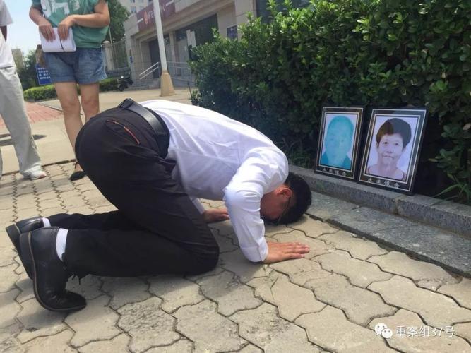 2025澳门天天开好彩大全开奖记录和男生带妈妈遗照高考与带着妈妈遗像上清华